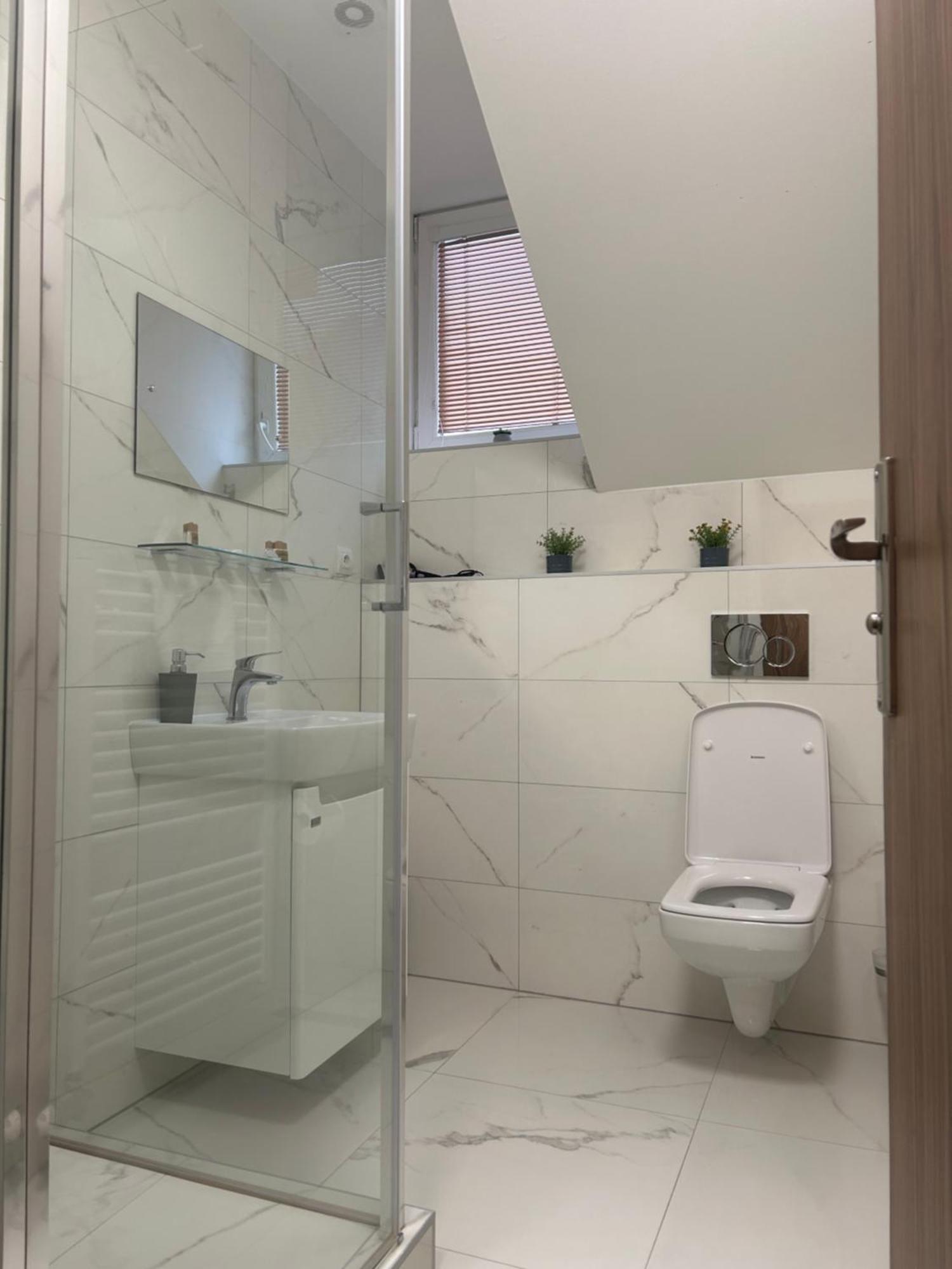 Hotel Evan U Hoffera Topoľčany Dış mekan fotoğraf