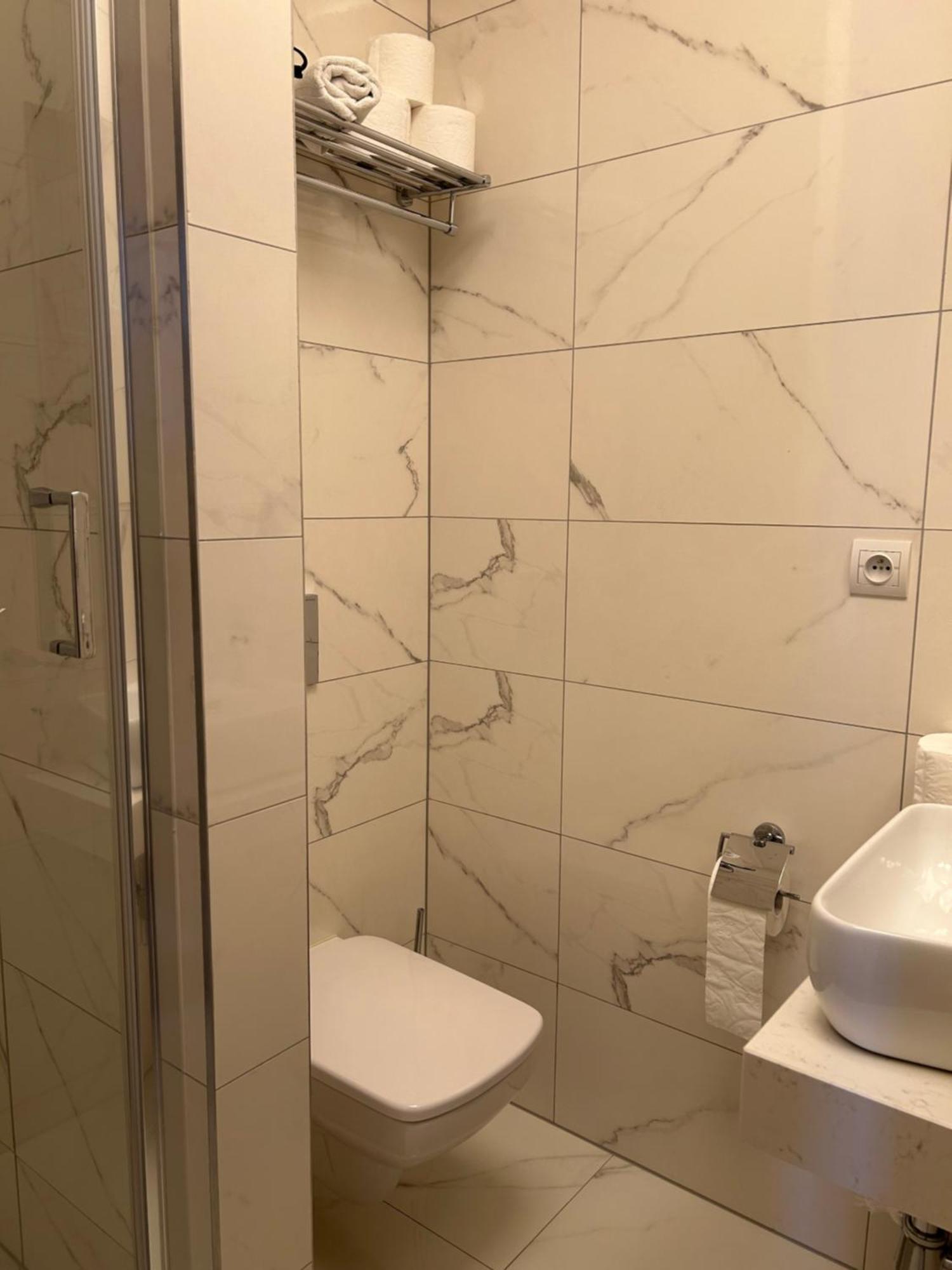 Hotel Evan U Hoffera Topoľčany Dış mekan fotoğraf