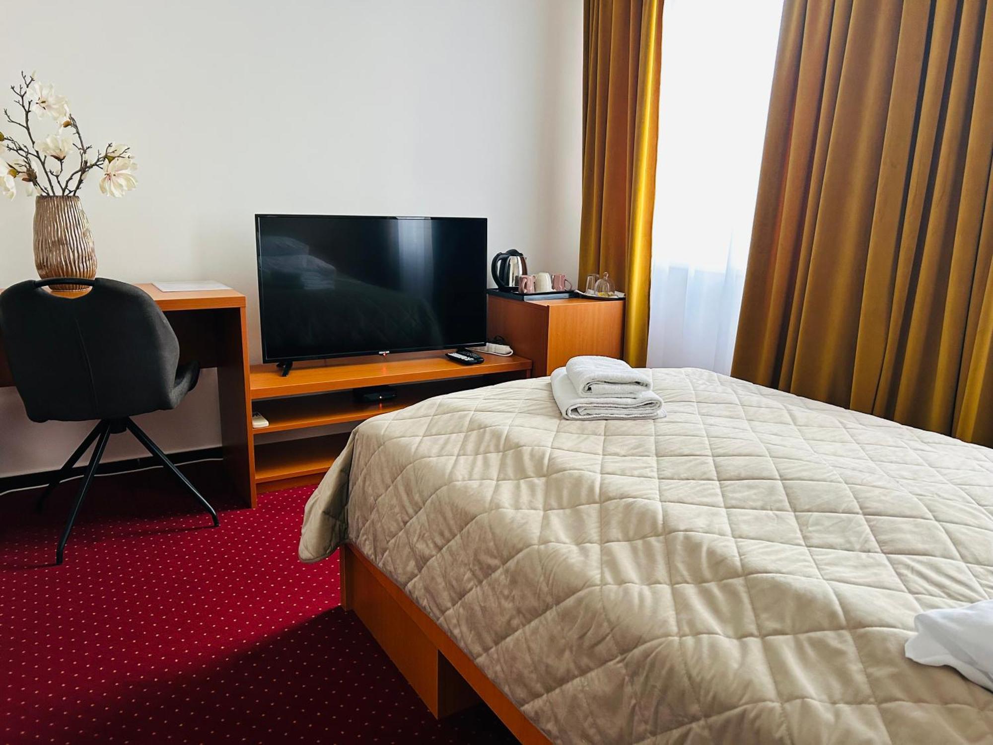 Hotel Evan U Hoffera Topoľčany Dış mekan fotoğraf